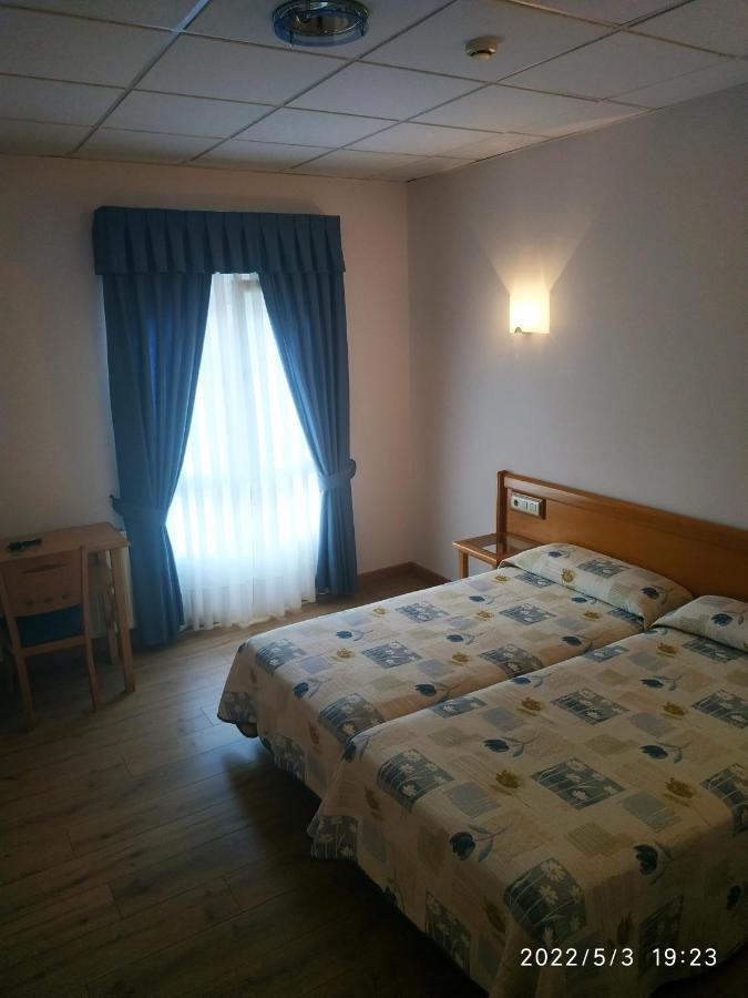 Hotel La Guindal Arriondas Buitenkant foto